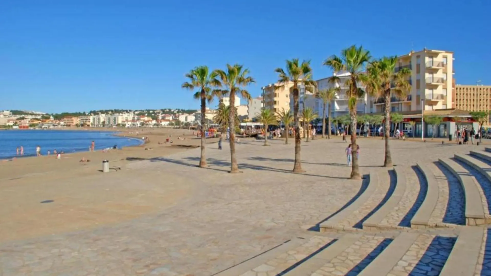 The Apartment In L' Escala 0*,